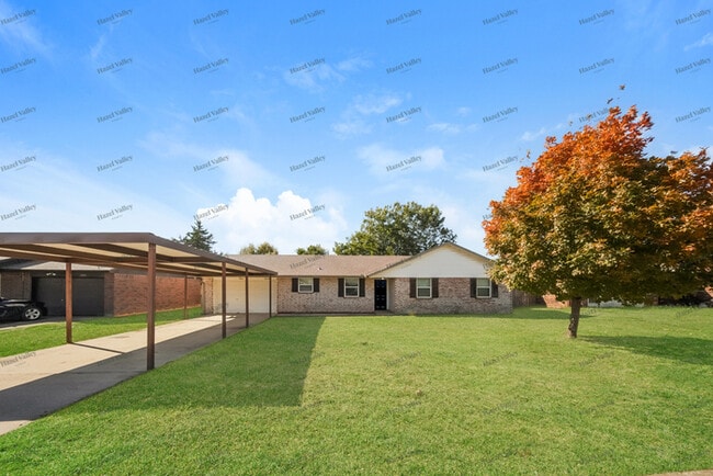 property at 20140 Timber Ridge Rd