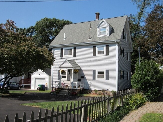 property at 30 Beecher Pl