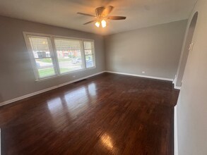 10945 S Green St in Chicago, IL - Building Photo - Building Photo
