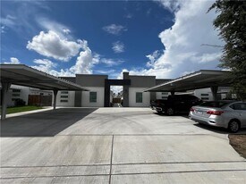 7 Mia S Ln in Edinburg, TX - Building Photo