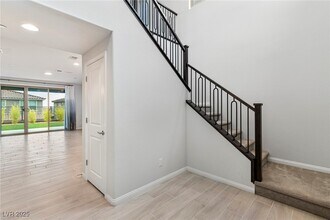 106 Badwater Basin St in Las Vegas, NV - Building Photo - Building Photo