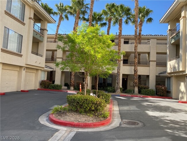 property at 7189 S Durango Dr