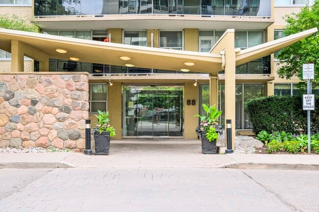 88 Redpath Avenue