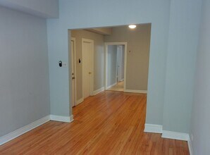 937 N Ashland Ave in Chicago, IL - Building Photo - Building Photo