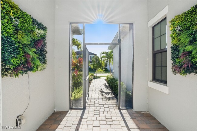 3995 Pegasus Wy in Naples, FL - Building Photo - Building Photo
