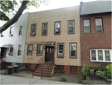 74-43 64th Ln in Flushing, NY - Building Photo