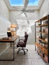 6803 Indian Lake Dr, Unit M-109 in San Antonio, TX - Foto de edificio - Building Photo