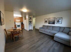 Evergreen Vista I & II Apartments in Olympia, WA - Building Photo