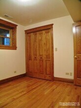 849 W Grace St, Unit G in Chicago, IL - Building Photo - Building Photo