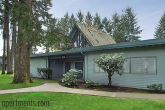 Diamond Head Apartments in Olympia, WA - Building Photo - Building Photo