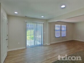 4916 Gibbons Link Rd in Charlotte, NC - Building Photo - Building Photo