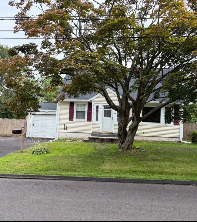 39 Calvert Pl in Bridgeport, CT - Building Photo - Building Photo