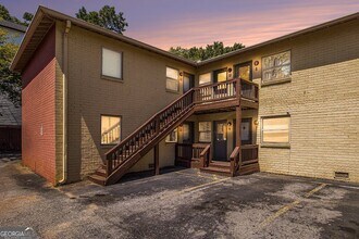 561 Formwalt St SW in Atlanta, GA - Building Photo - Building Photo