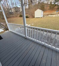 37 Pine St, Unit 1 in Arlington, MA - Foto de edificio - Building Photo