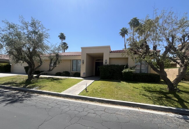 property at 11 Mission Palms Dr W