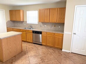 15106 Western Skies Dr in Houston, TX - Building Photo - Building Photo