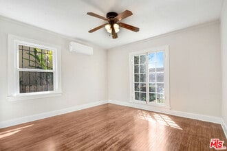 942 Croft Ave in Los Angeles, CA - Building Photo - Building Photo