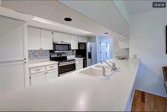 1317 Laurel Ave in Venice, FL - Building Photo - Building Photo