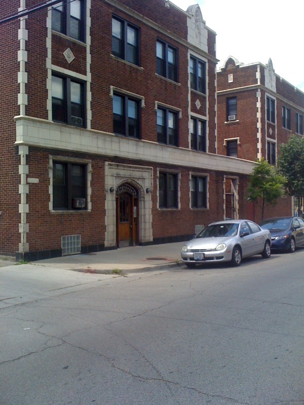 property at 2351 W Wilson Ave