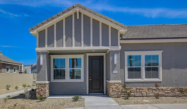 Touchstone at South Mountain in Laveen, AZ - Foto de edificio - Building Photo