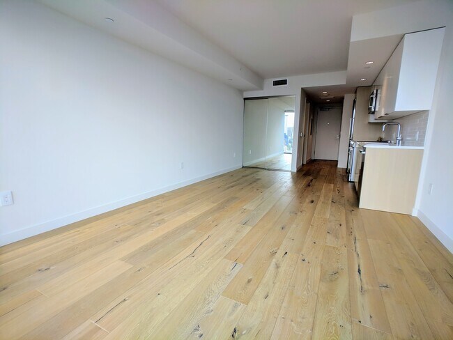 1001 Queen St in Honolulu, HI - Foto de edificio - Building Photo