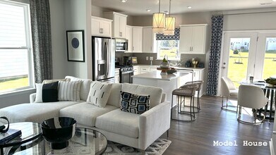 231 Santorini Wy in Mauldin, SC - Foto de edificio - Building Photo