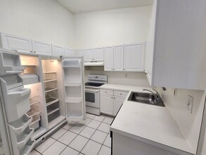 7655 SW 153rd Ct, Unit 203 in Miami, FL - Building Photo - Building Photo