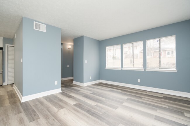 7560 Taylor Rd in Riverdale, GA - Building Photo - Building Photo