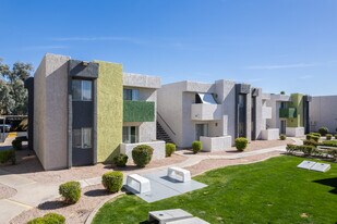 Westmount at the District Apartments in Mesa, AZ - Building Photo