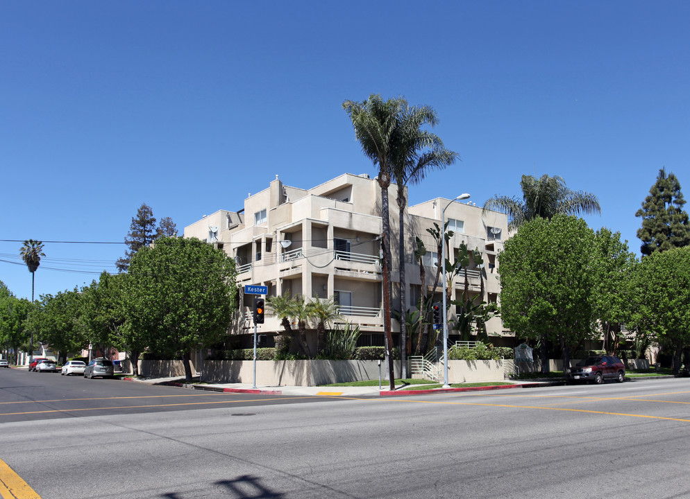 Kester Place Apartments in Sherman Oaks, CA - Building Photo