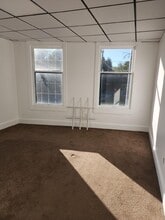 4 Monroe St in Branford, CT - Building Photo - Building Photo