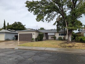 1715 Fordham Ave in Clovis, CA - Building Photo