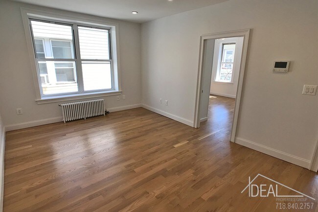 145 Minna St-Unit -2B in Brooklyn, NY - Building Photo - Building Photo