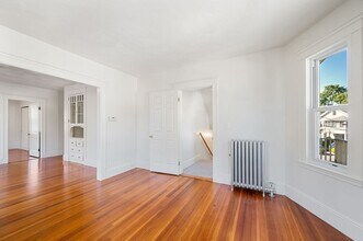 62-64-64 Flett Rd in Belmont, MA - Building Photo - Building Photo