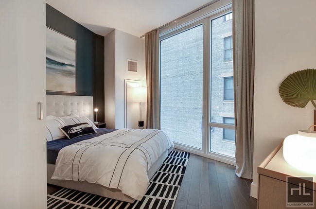 property at 222 E 44th St