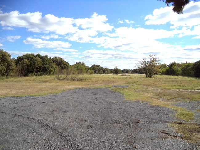 1229 Jefferson Ave in Seguin, TX - Building Photo - Building Photo