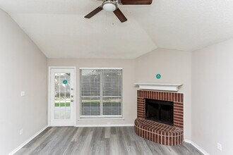 6841 Prairie Hill Rd N in Fort Worth, TX - Building Photo - Building Photo