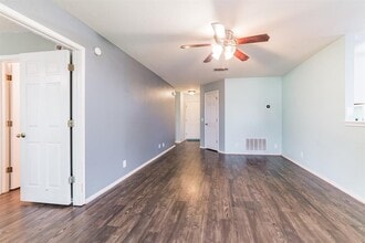 3005 Tyler Ln in Taylor, TX - Building Photo - Building Photo