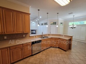 8590 SW 10th Rd in Gainesville, FL - Building Photo - Building Photo