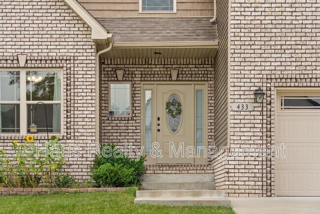 433 Crestwicke Ct in Clarksville, TN - Building Photo - Building Photo