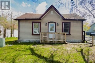 165 Anne St S in Barrie, ON - Building Photo