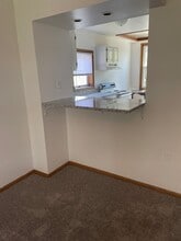 9 Fountain St in Crafton, PA - Building Photo - Building Photo