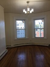 20 S Huntington Ave, Unit 1 in Boston, MA - Foto de edificio - Building Photo