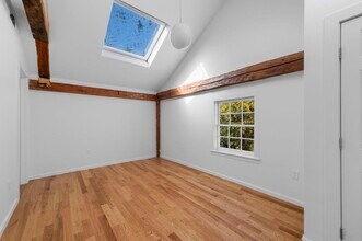 15 Lynde St, Unit 2 in Salem, MA - Building Photo - Building Photo