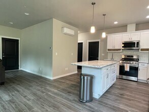 8093 Wenatchee Pl NW in Silverdale, WA - Building Photo - Building Photo