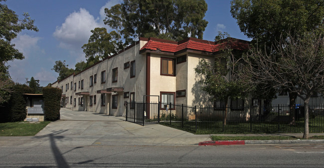 2435 W Avenue 33 in Los Angeles, CA - Building Photo - Building Photo