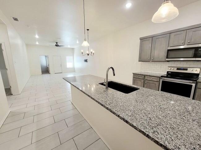 5832 Virginia Ave in Lubbock, TX - Building Photo - Building Photo