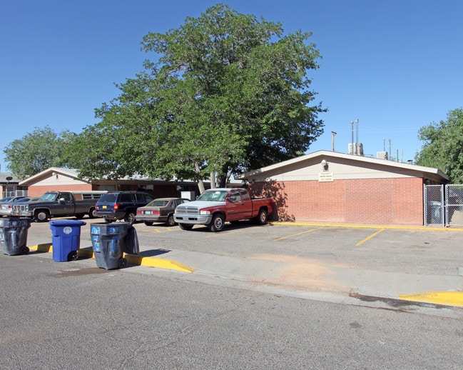 517-521 Indiana St SE in Albuquerque, NM - Building Photo - Building Photo