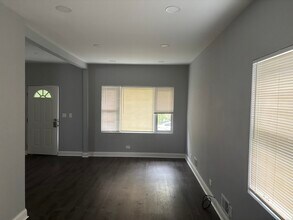 4610 N Karlov Ave in Chicago, IL - Building Photo - Building Photo