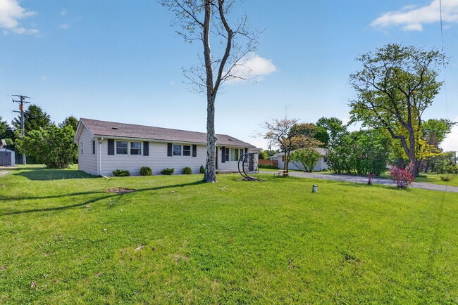 2091 IL-102 in Bourbonnais, IL - Building Photo - Building Photo